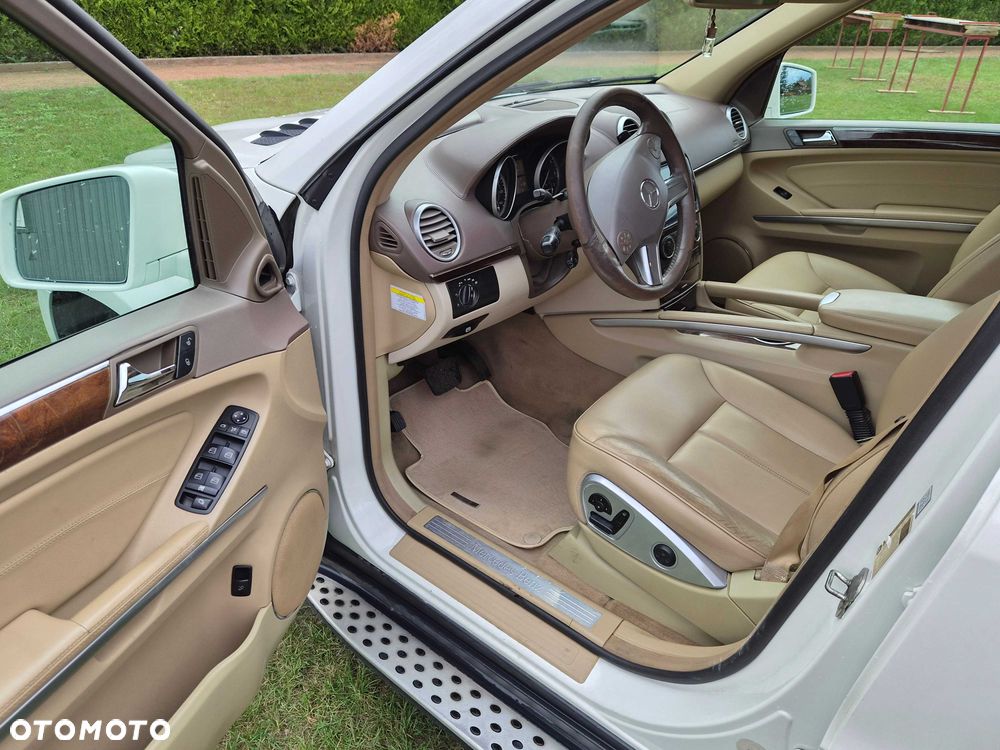 Mercedes-Benz GL - 8