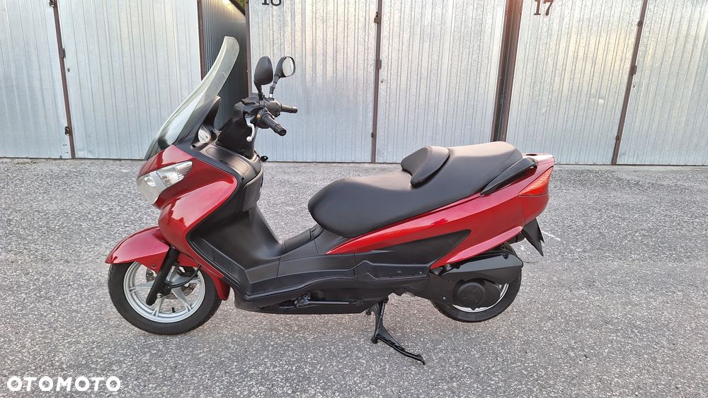 Suzuki Burgman - 3