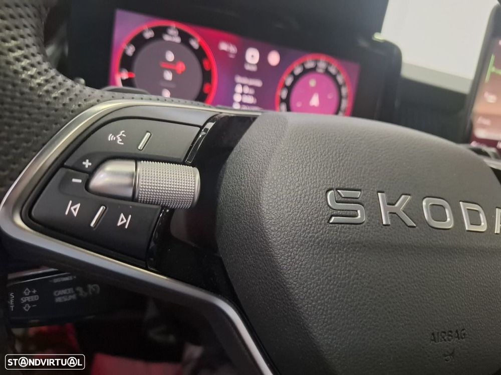 Skoda Superb Break 2.0 TDI Sportline DSG - 27