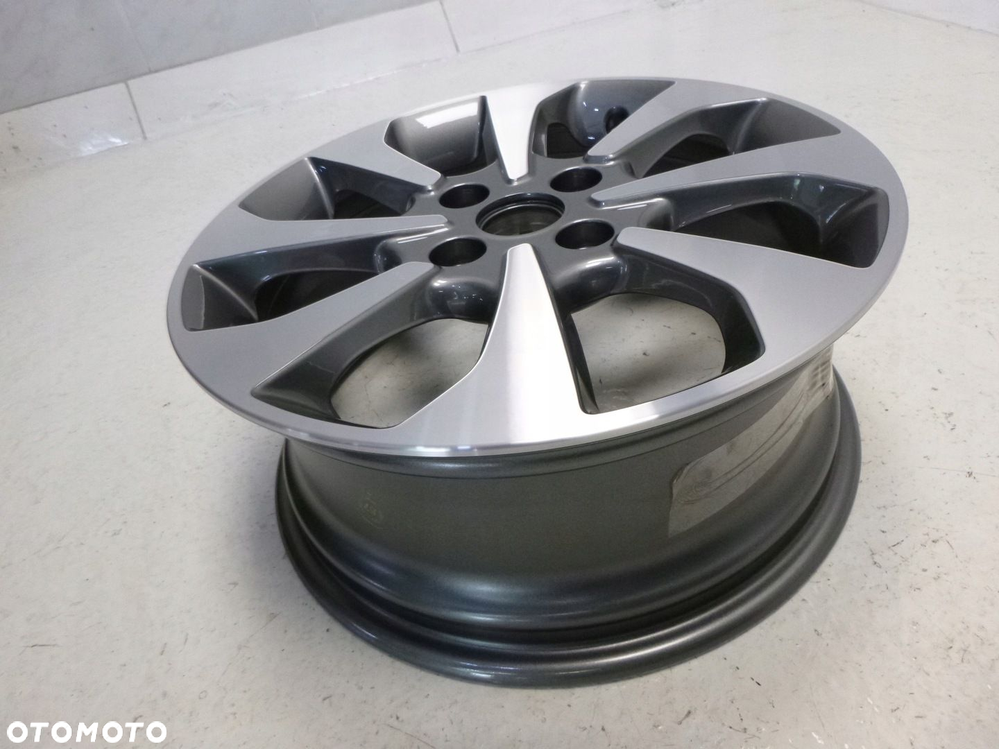 FORD FIESTA MK8 FELGA R16 6,5Jx16H2 ET47,5 - 5