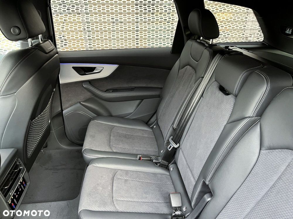 Audi Q7 - 24