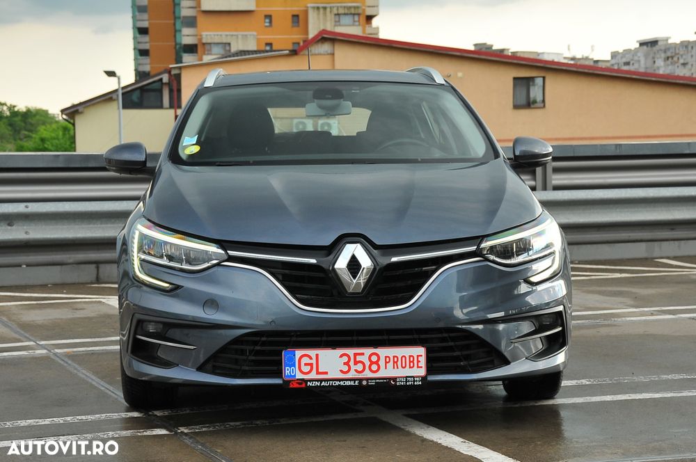 RENAULT Megane 2023 — imagine 3