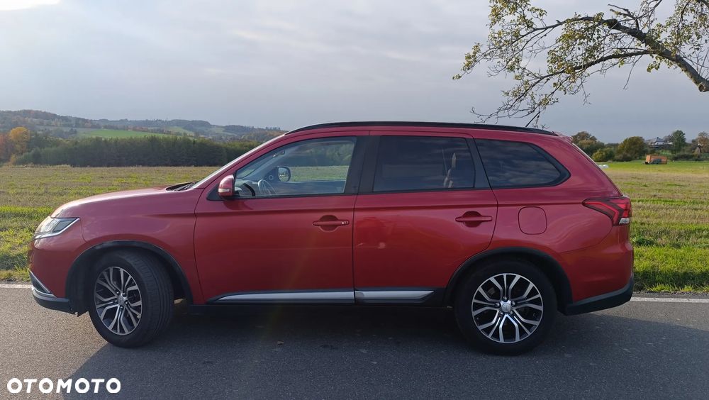 Mitsubishi Outlander - 8