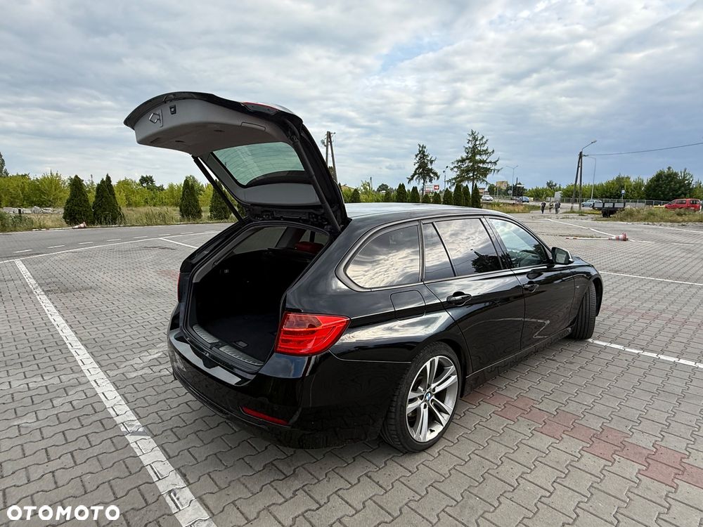 BMW Seria 3 320d Touring Blue Performance Sport Line - 24