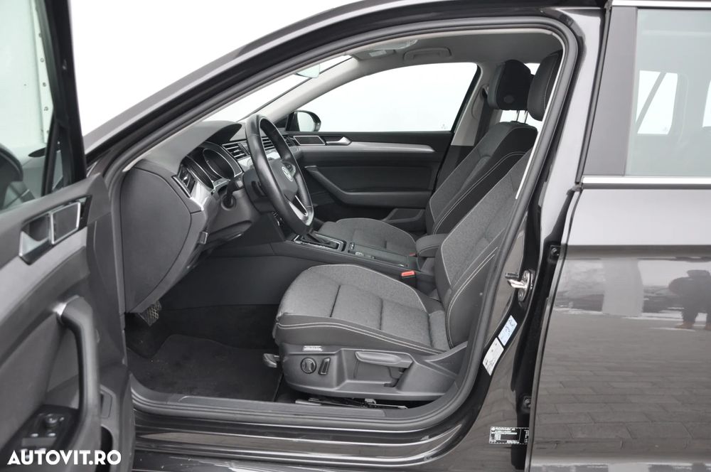 Volkswagen Passat 2.0 TDI DSG Comfortline - 12