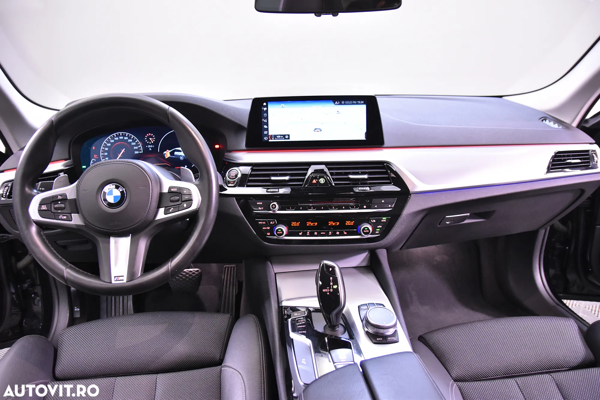 BMW Seria 5 520d AT - 9
