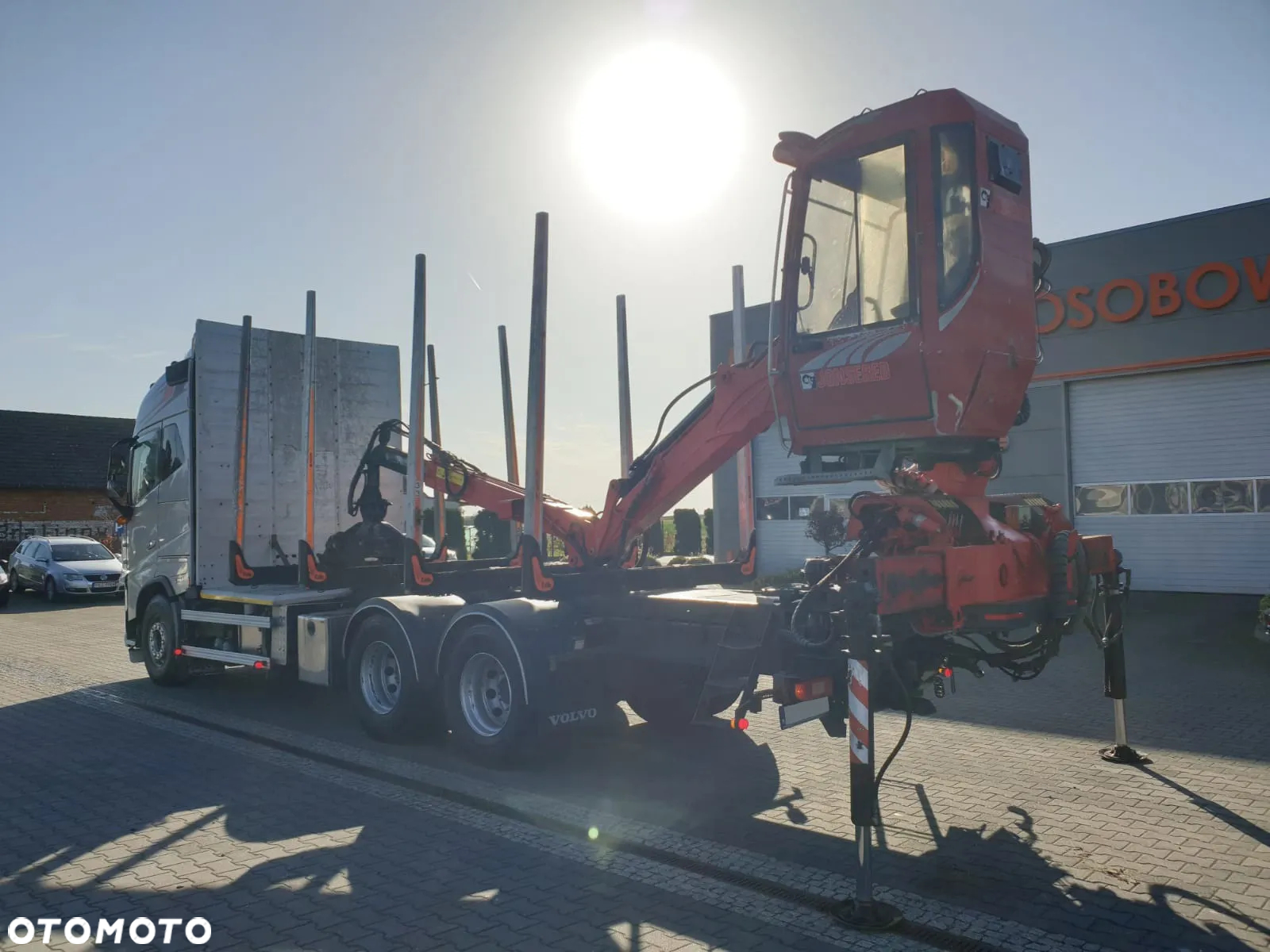 Volvo FH 16 750 6x4 GLOBETROTTER DO DRZEWA - 4