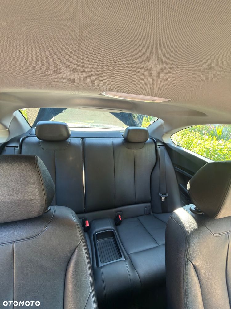 BMW Seria 2 218i Luxury Line - 24