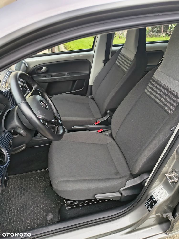 Volkswagen up! - 20