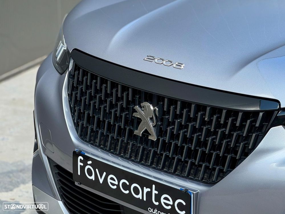 Peugeot 2008 1.2 PureTech GT Line - 23