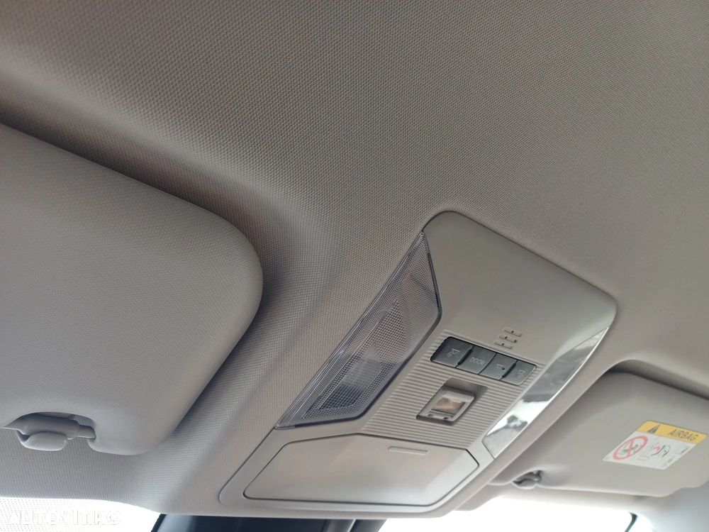 Toyota RAV4 2.5 VVT-iE 4x4 Luxury - 24