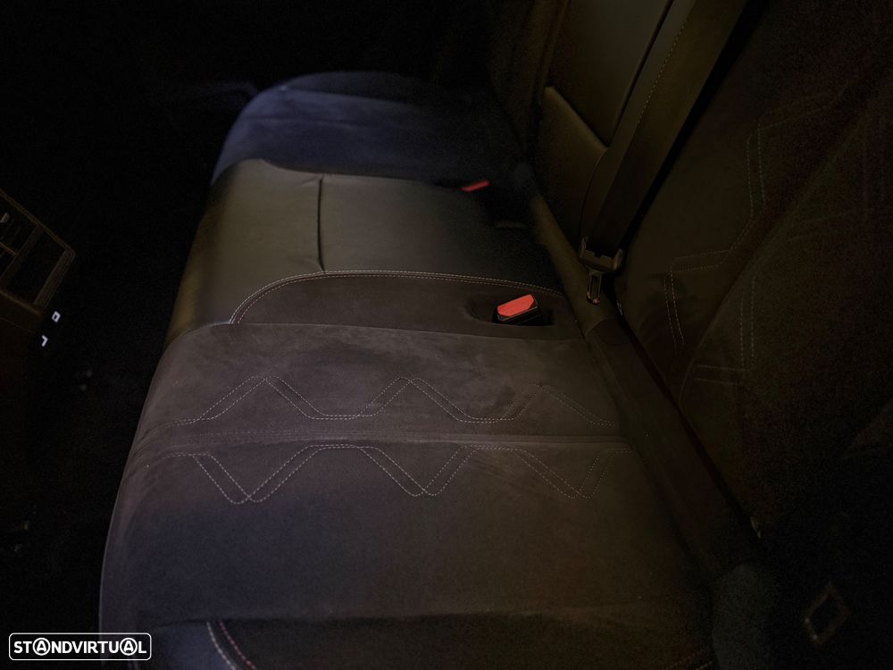 DS DS7 4x4 300 Performance Line + - 22