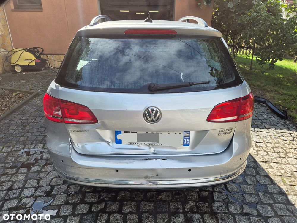 Volkswagen Passat 2.0 TDI Highline - 8