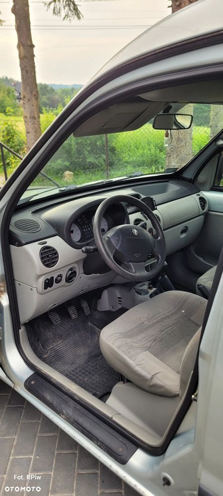 Renault Kangoo 1.6 16V Privilege - 8