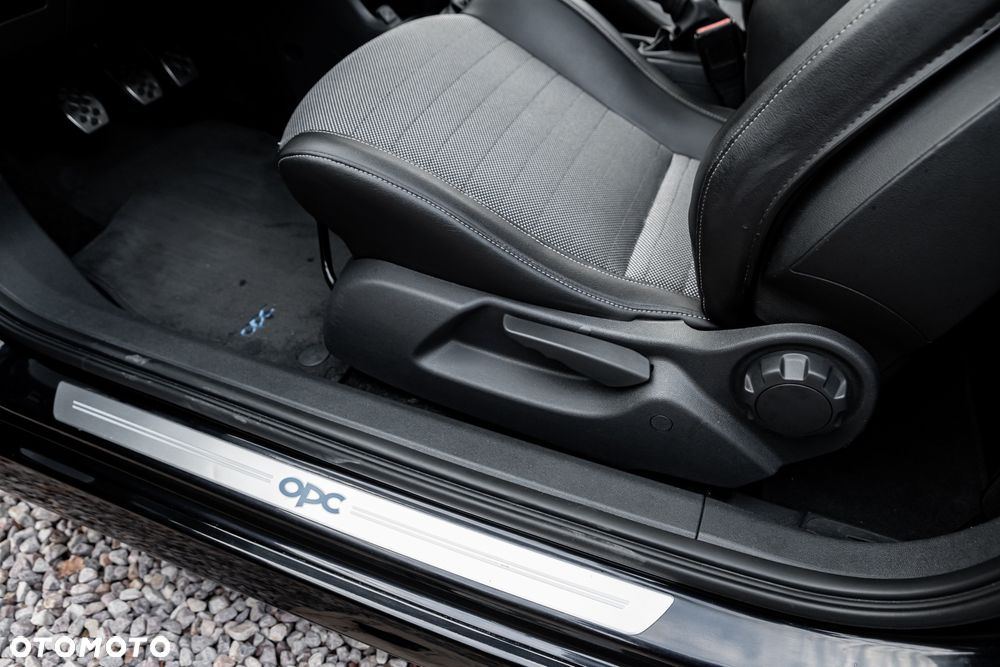 Opel Corsa 1.6T OPC - 17