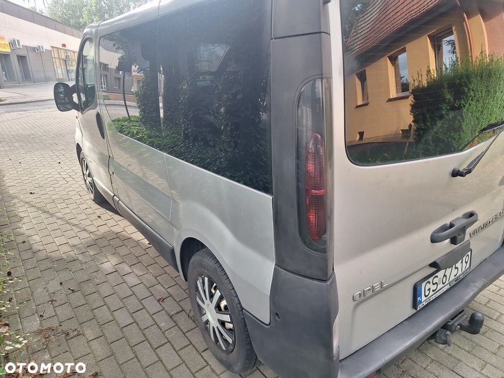 Opel Vivaro - 2