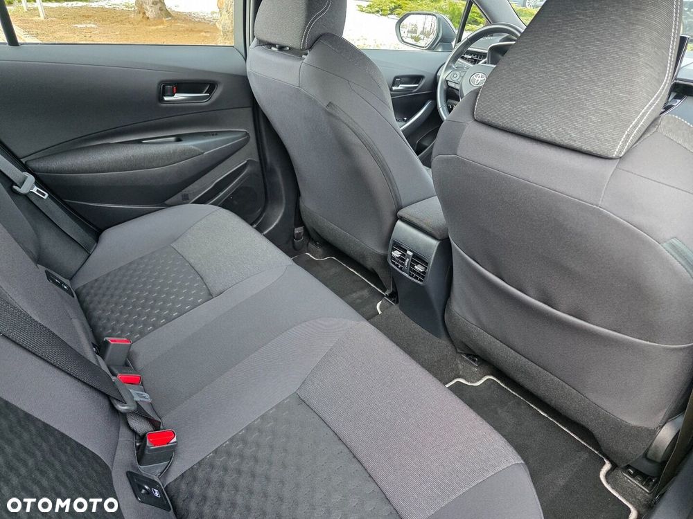 Toyota Corolla 1.8 Hybrid Comfort - 17