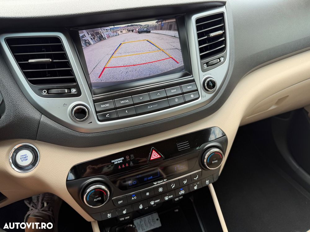 Hyundai Tucson blue 1.7 CRDi 2WD DCT Premium - 31