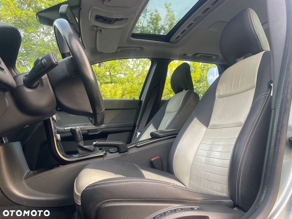 Volvo V50 2.0D R-Design Momentum - 13