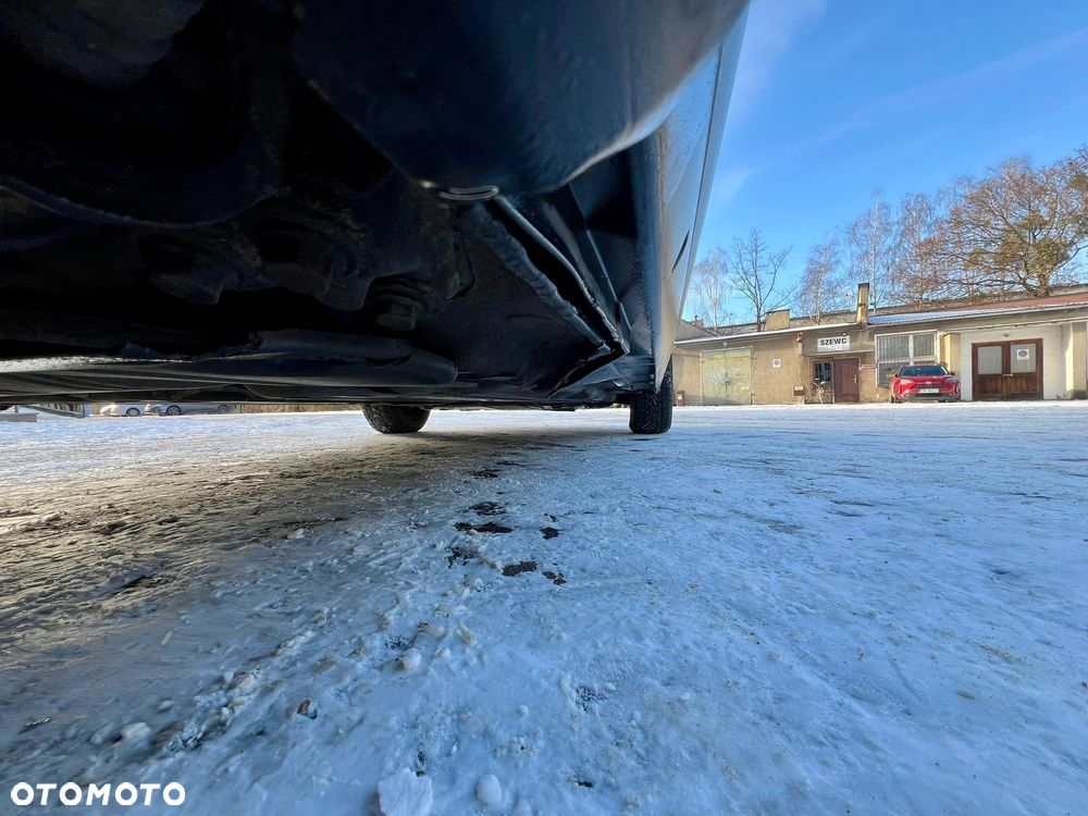 Volkswagen Passat - 24