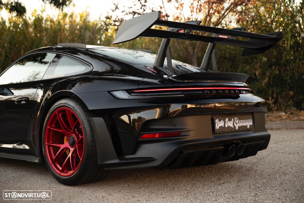 Porsche 911 (992) GT3 RS PDK - 12