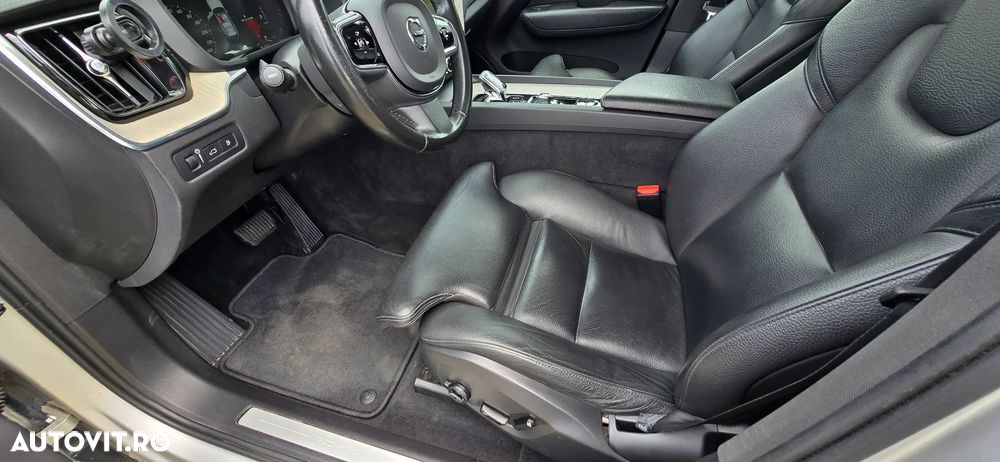 Volvo XC 60 - 11