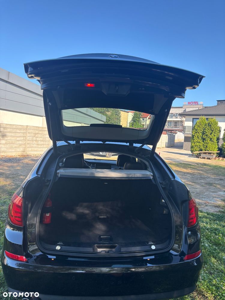 BMW Seria 5 530d xDrive - 27