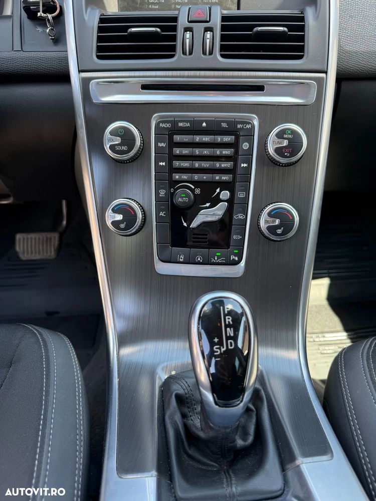 Volvo XC 60 D4 Geartronic Momentum - 2