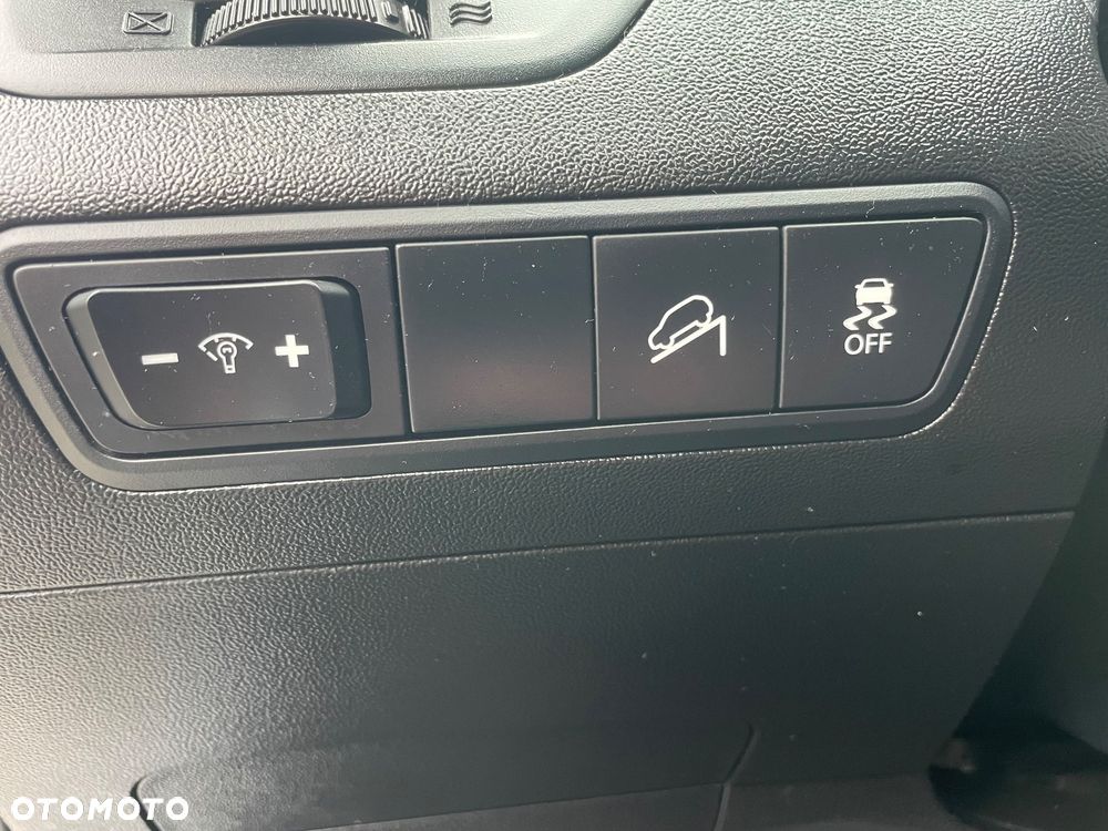 Hyundai ix35 1.7 CRDi 2WD Fifa World Cup Edition - 19