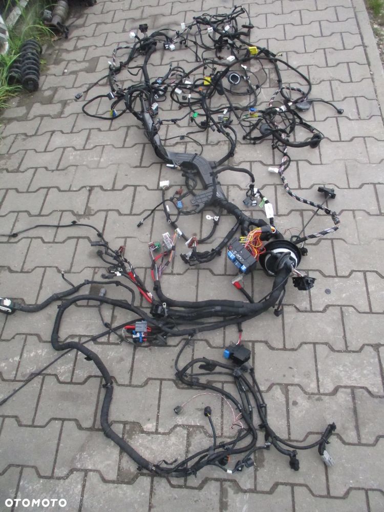 RENAULT CLIO 5 V INSTALACJA SILNIKA WNĘTRZA 240102660R - 2