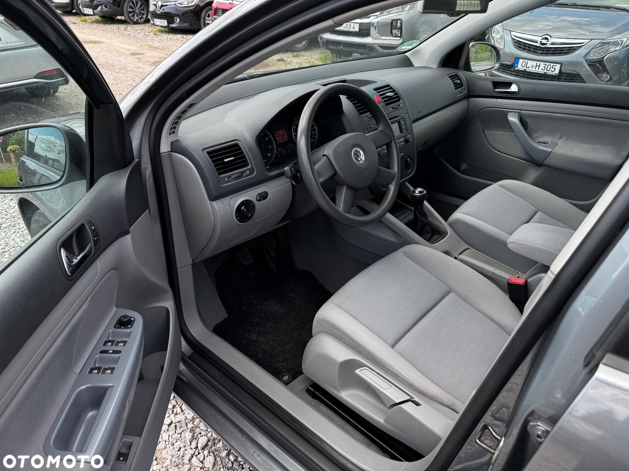 Volkswagen Golf 1.6 Trendline - 23