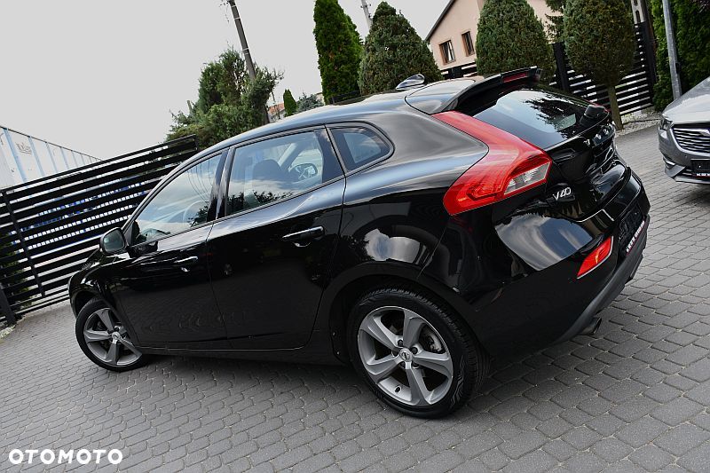 Volvo V40 T3 Momentum - 3