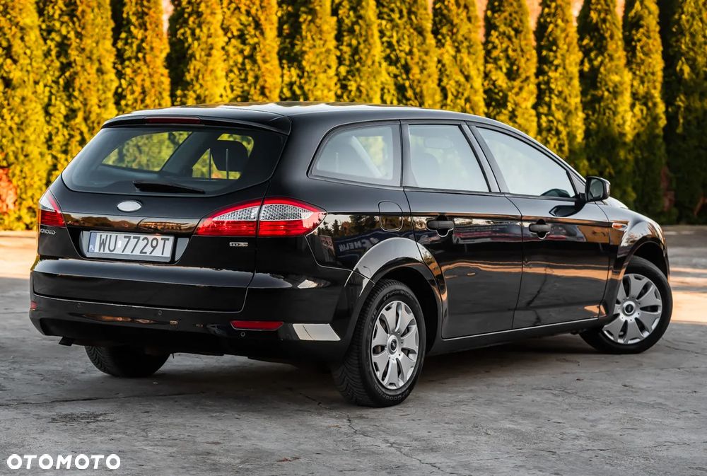 Ford Mondeo 2.0 TDCi Ambiente - 13