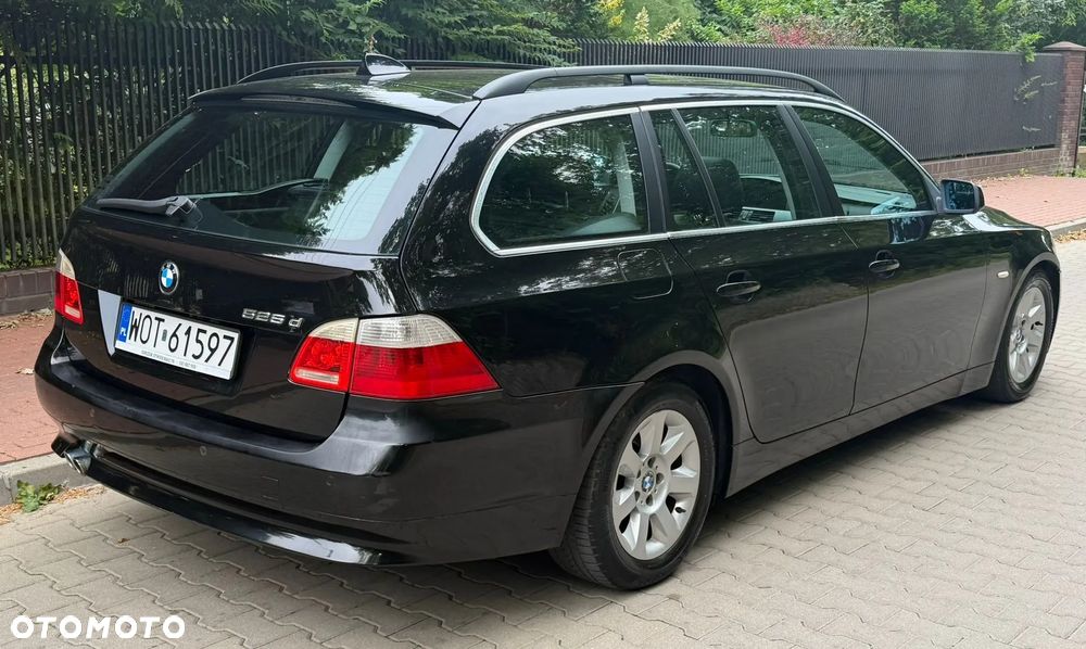 BMW Seria 5 525d - 4