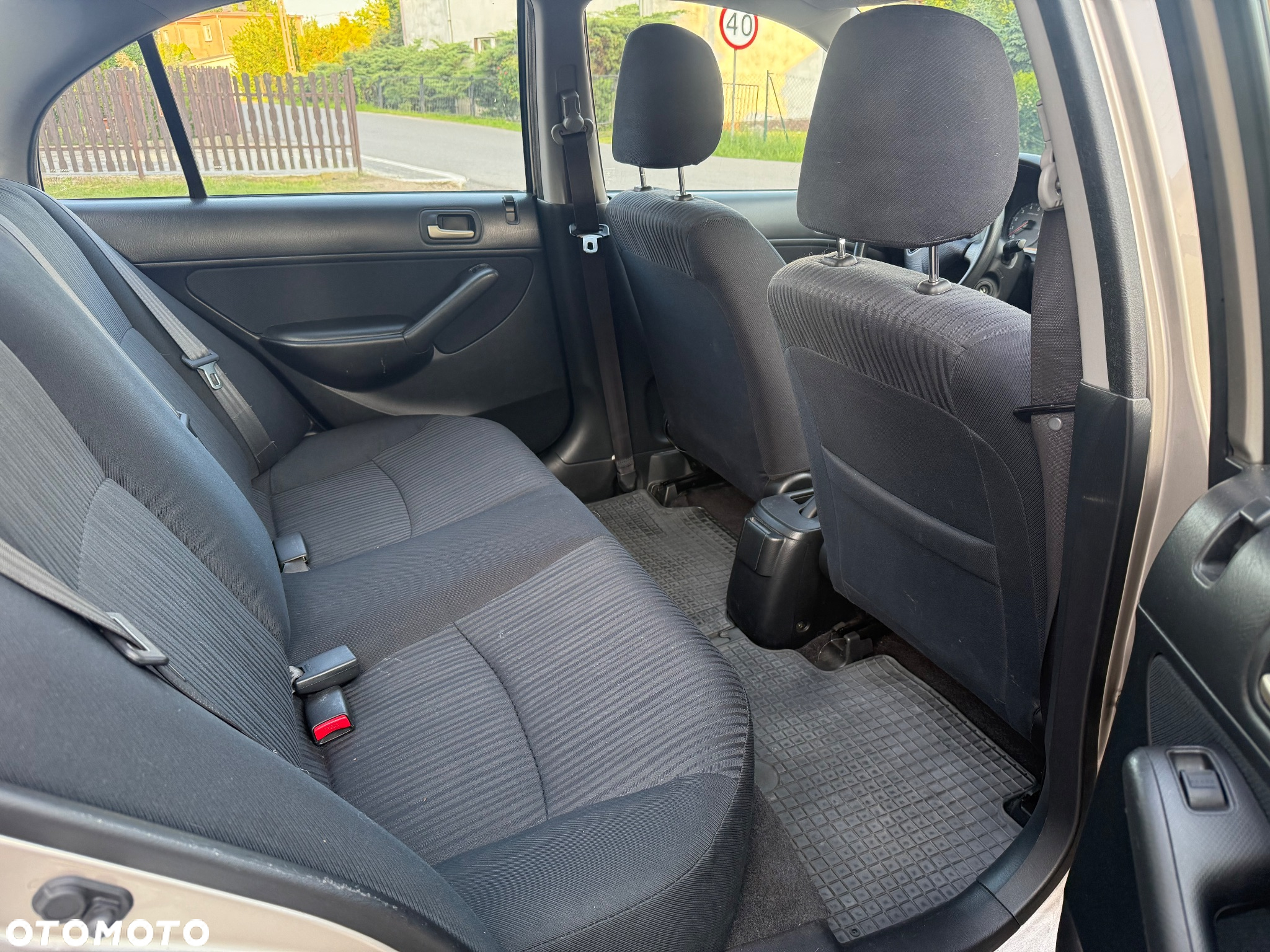 Honda Civic 1.4i S - 6