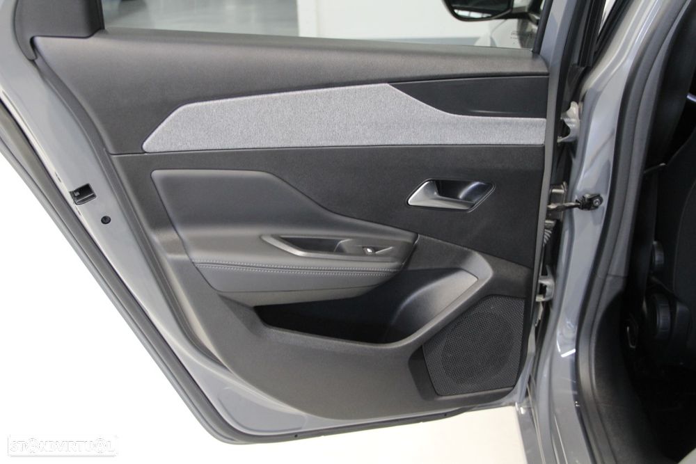 Peugeot 308 SW 1.6 Hybrid Allure e-EAT8 - 22
