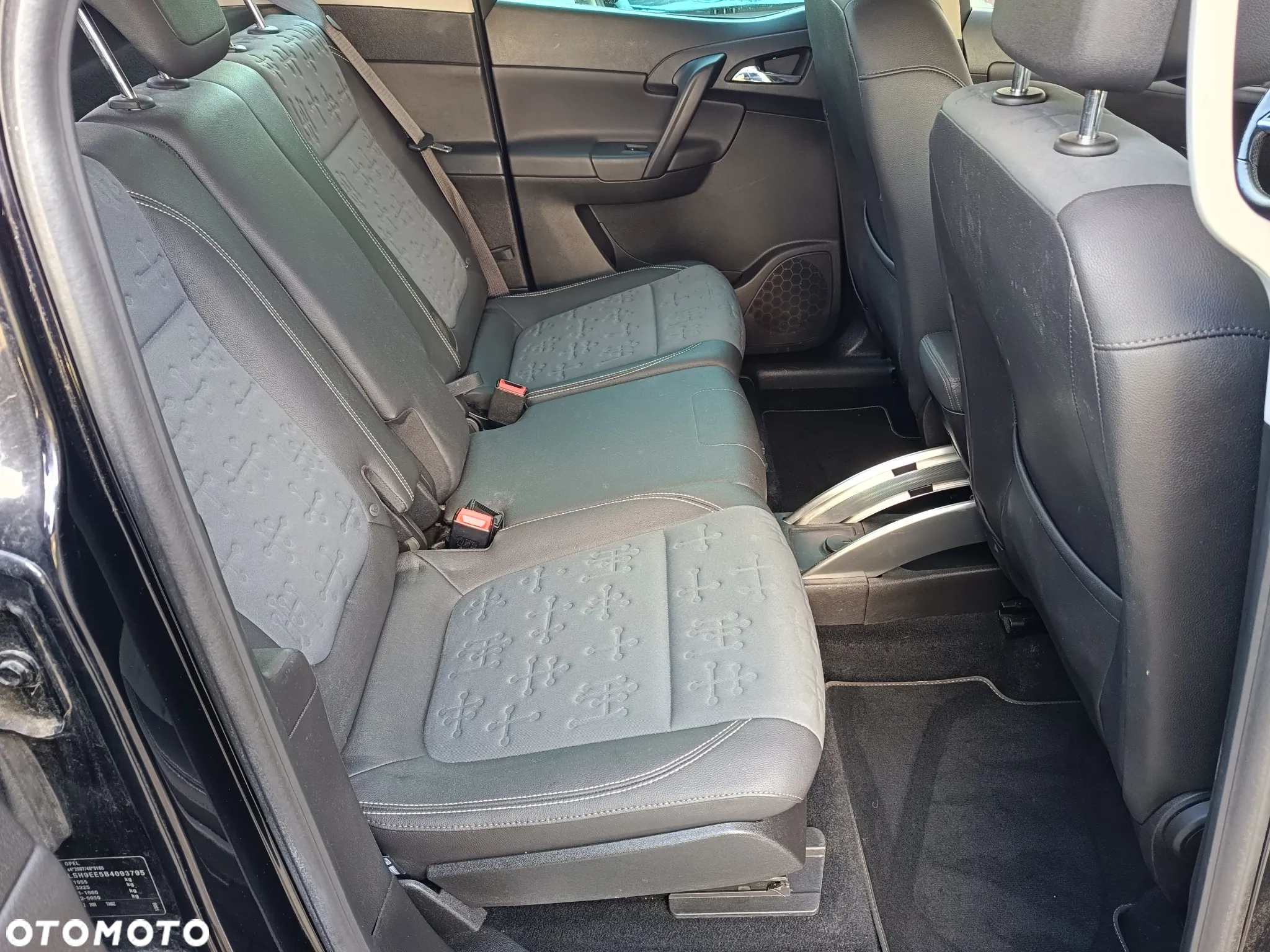 Opel Meriva 1.4 T Cosmo - 25