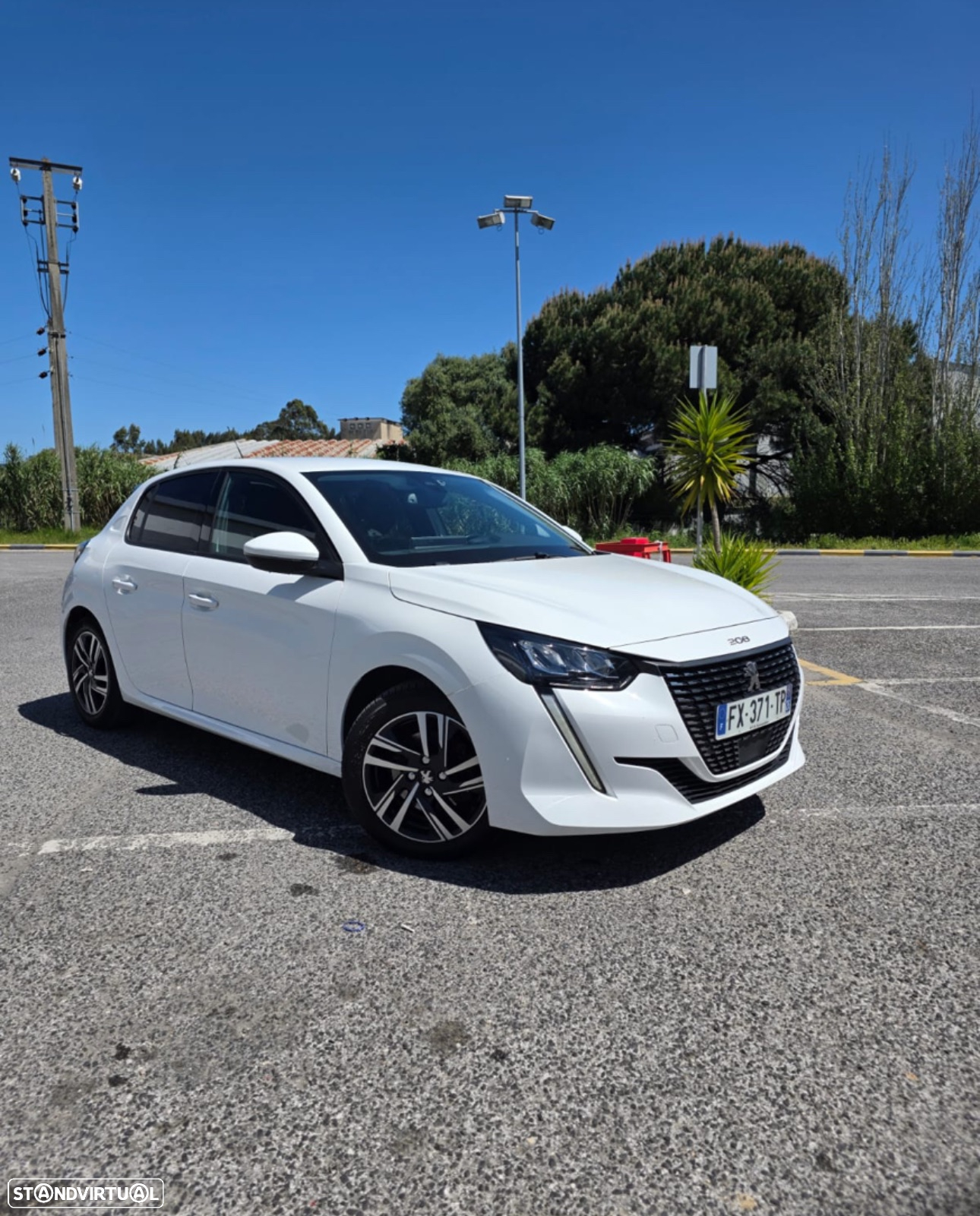 Peugeot 208 1.5 BlueHDi Allure Pack - 4
