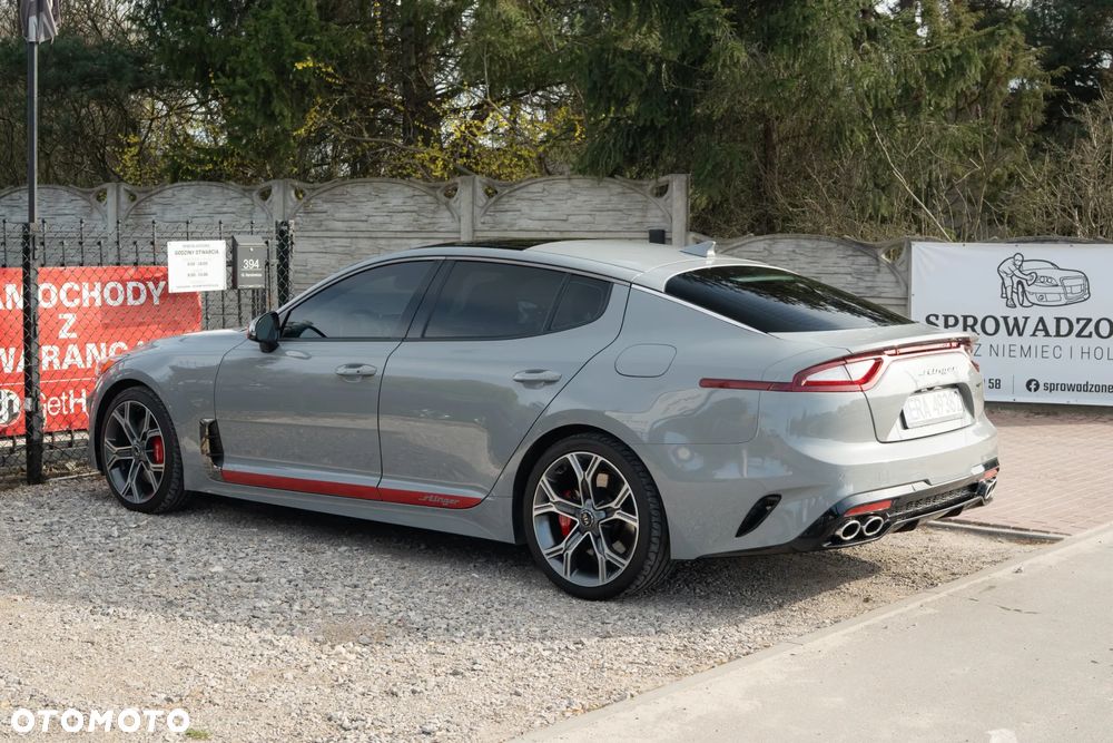 Kia Stinger - 7