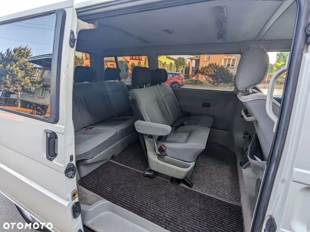 Volkswagen Caravelle GL - 5