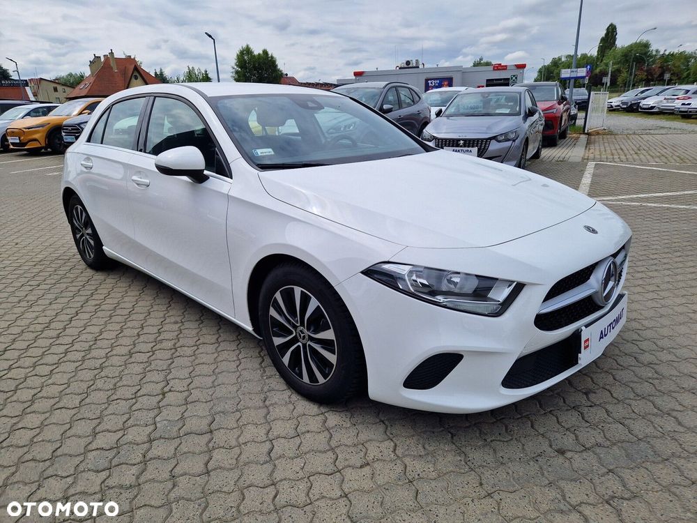 Mercedes-Benz Klasa A 180 Style 7G-DCT - 3
