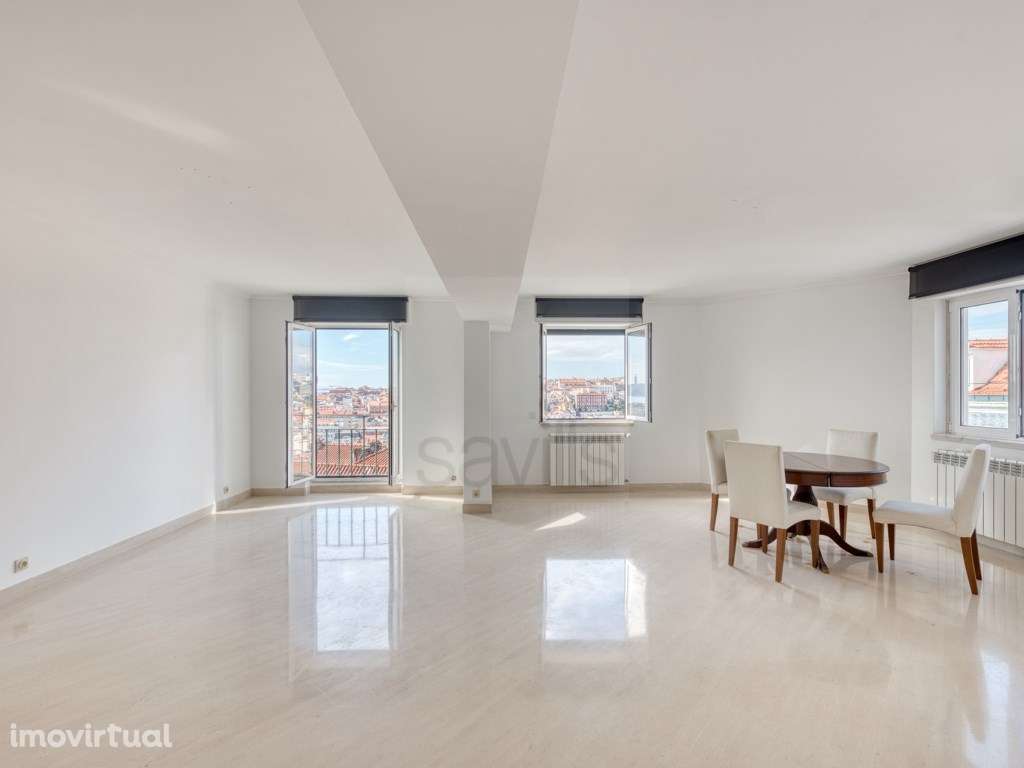 Apartamento T2 com garagem na Costa do Castelo , Lisboa - Grande imagem: 3/25