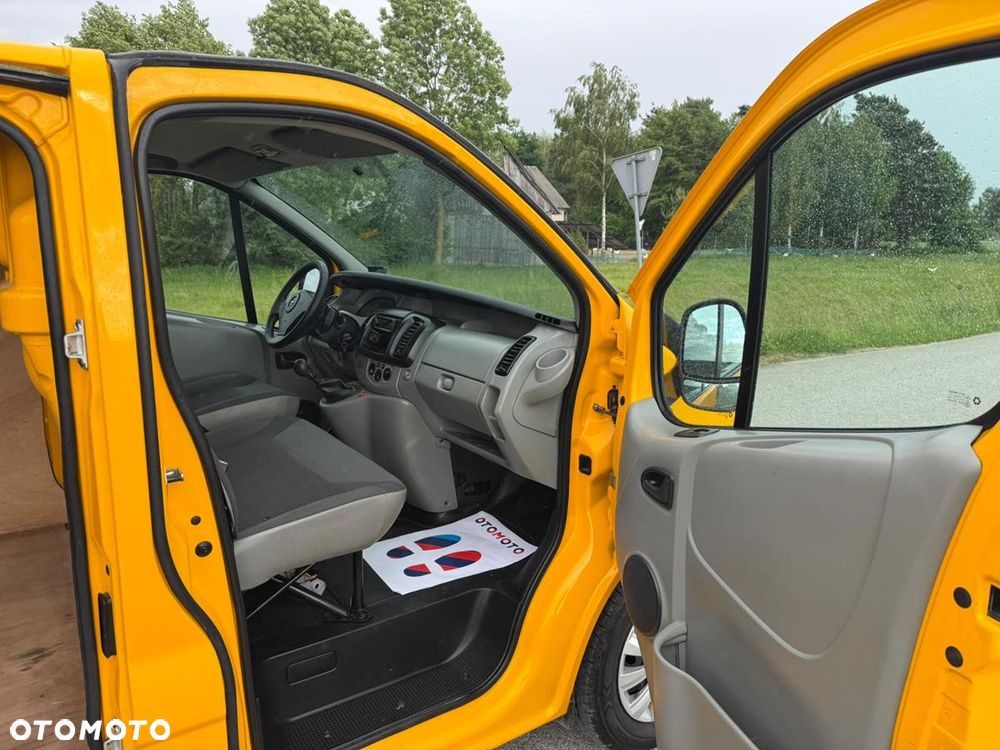 Opel Vivaro - 14