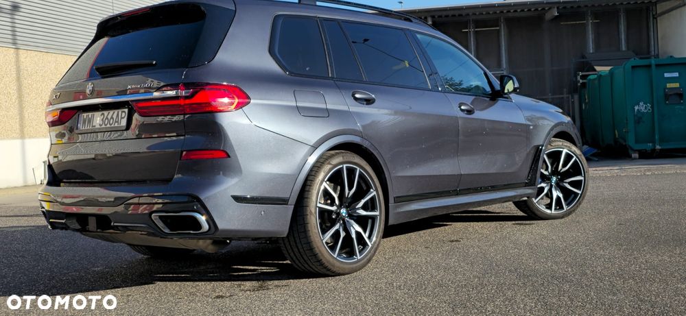 BMW X7 M50i sport - 13