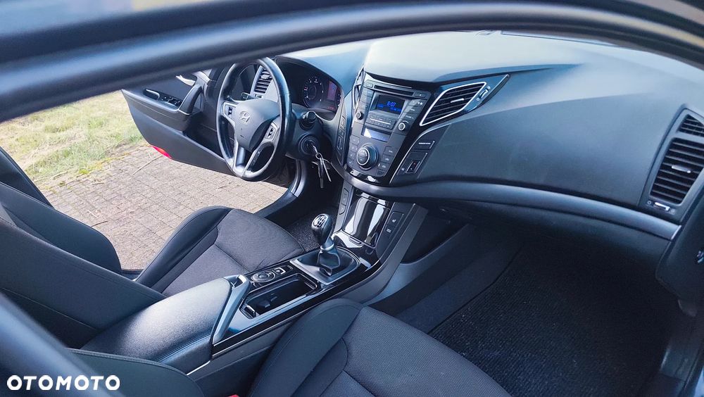Hyundai i40 Kombi 1.7 CRDi Premium - 12