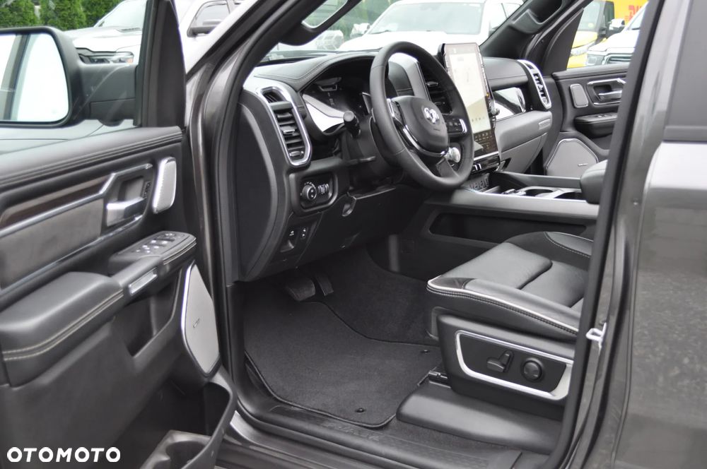 RAM 1500 Laramie Night Premium - 19