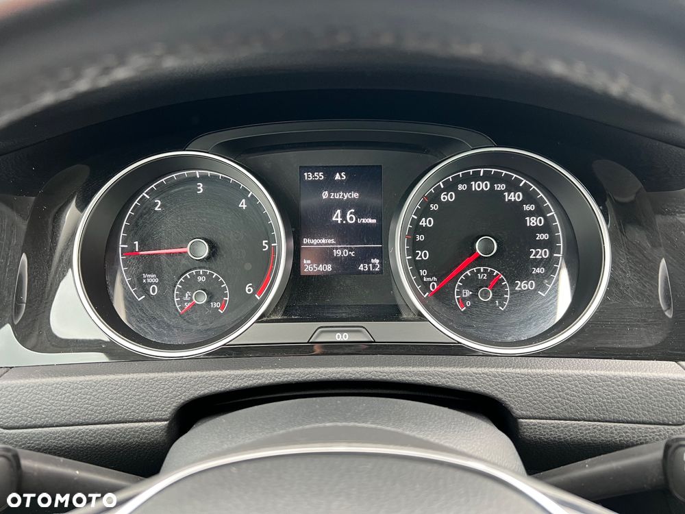 Volkswagen Golf - 12