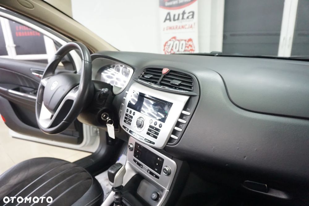 Lancia Delta 1.4 T-Jet 16v Argento - 22