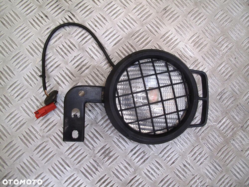 REFLEKTOR ZAKABINOWY LAMPA TYŁ KABINY SCANIA R - 3