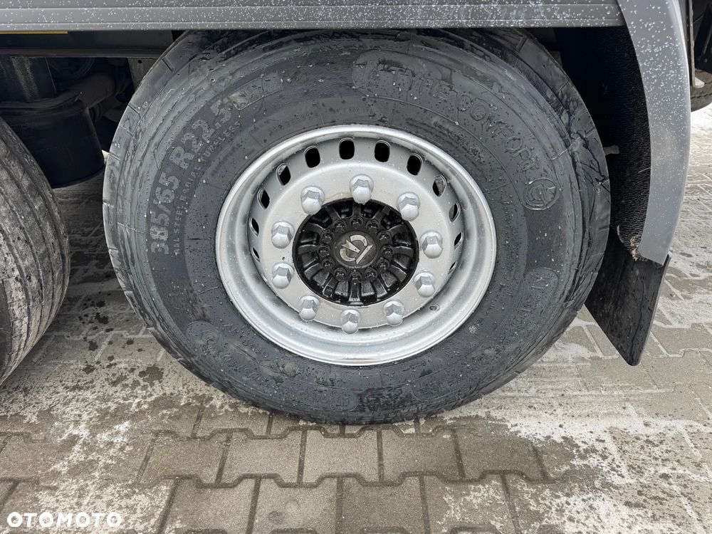 Krone Chłodnia ,Doppelstock , Carrier Vector 1550 - 27